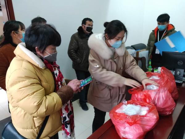 李婉：逆行而上 攻坚克难