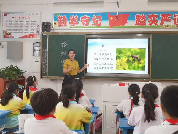 葛绍慧：春风化雨 爱生如子