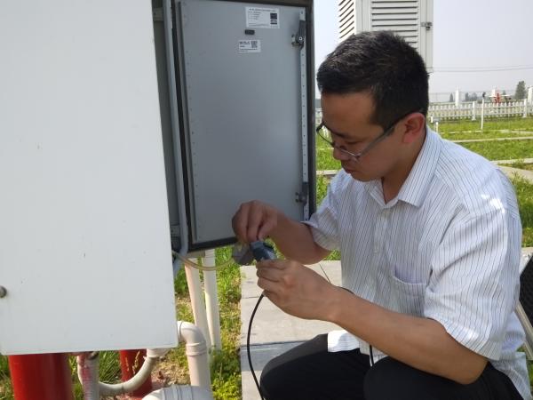 方凯：党员先锋 模范带头