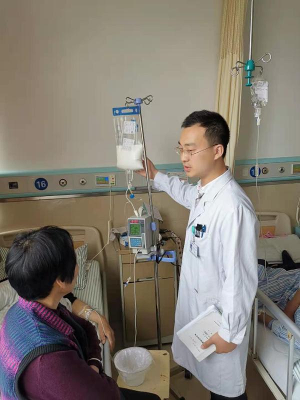 梁海：脚踏实地 不骄不躁